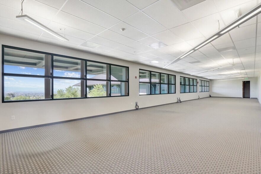 More Photos Of 3403 Yerba Buena Rd, San Jose Flex For Sale