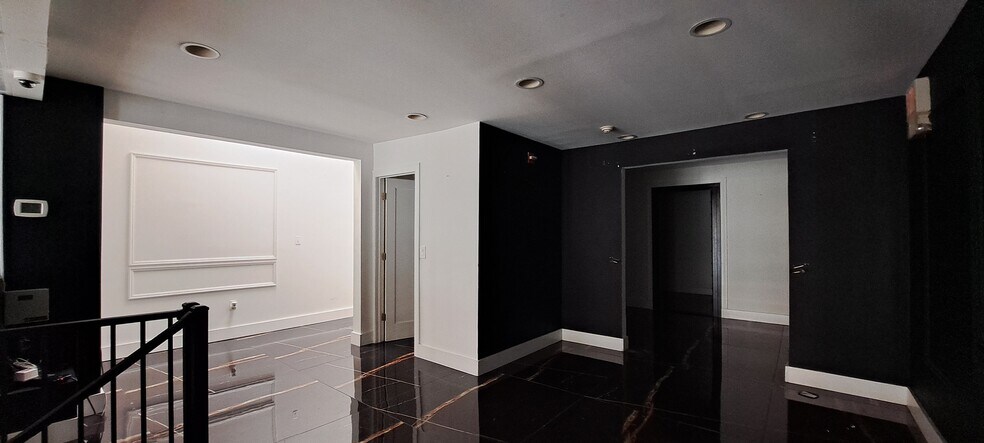 More Photos Of 21-23 N Dean St, Englewood Freestanding For Lease