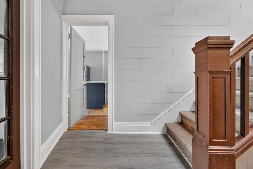More Photos Of 328 Western ave, Albany Apartments For Sale