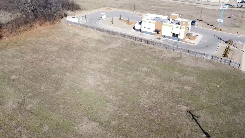 More Photos Of 4747 Getwell Rd, Memphis Land For Lease