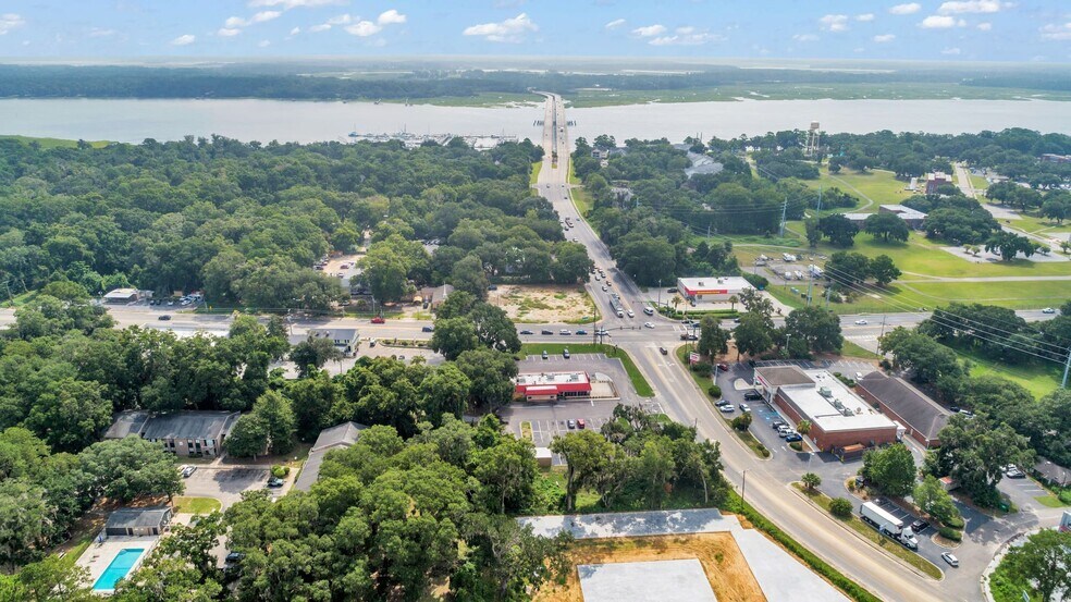 More Photos Of 1451 Ribaut Road, Port Royal Land For Lease