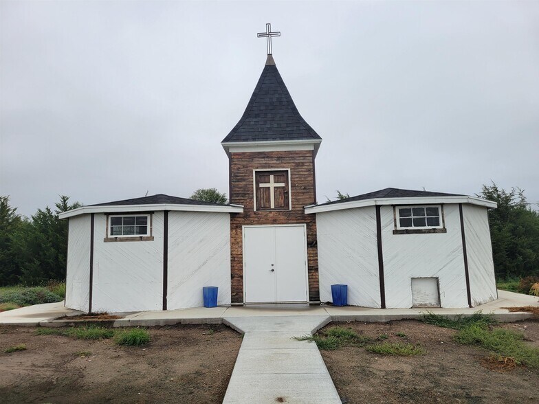 More Photos Of 38404 Road 719, McCook Office For Sale