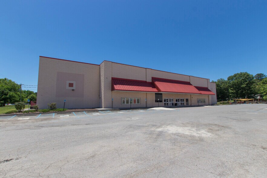 Primary Photo Of 3519 S Broad St, Scottsboro Sports And Entertainment For Sale