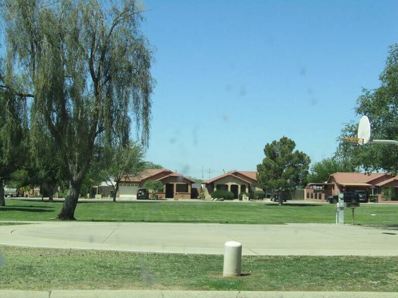 More Photos Of 415 W 10th St, Casa Grande Apartments For Sale