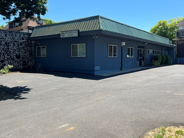 Primary Photo Of 2326 NW Lovejoy St, Portland Medical For Lease
