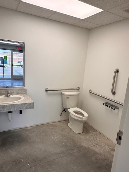 More Photos Of 3015 Sangra SW ave, Grandville Industrial For Lease
