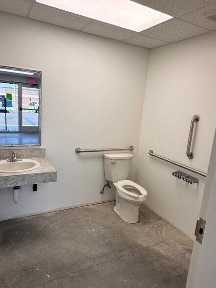 More Photos Of 3015 Sangra SW ave, Grandville Industrial For Lease