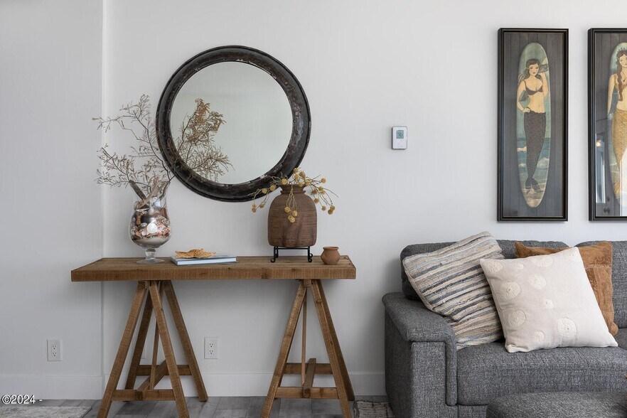 More Photos Of 3929 NW Jetty Ave, Lincoln City Apartments For Sale