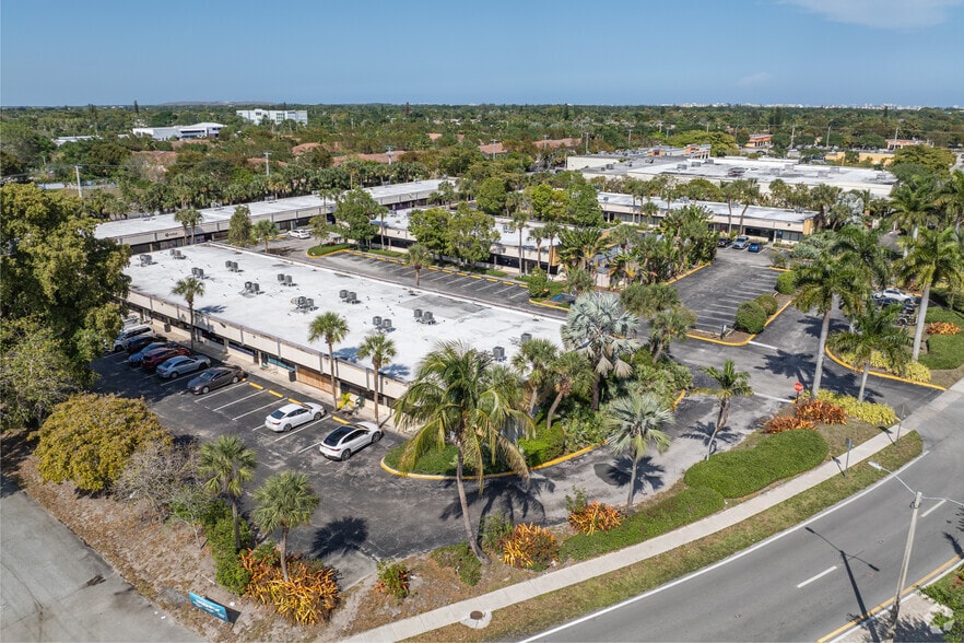 More Photos Of 6043 Kimberly Blvd, Fort Lauderdale Unknown For Lease