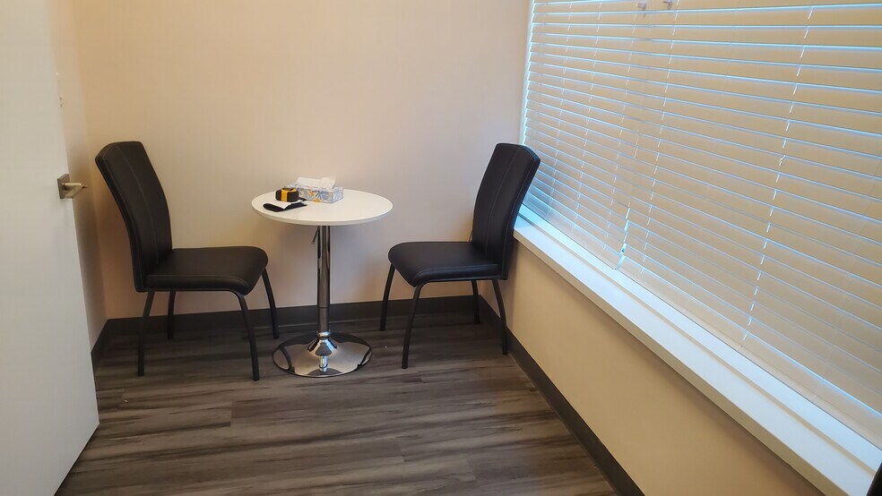 More Photos Of 6638 152A St, Surrey Office For Sale