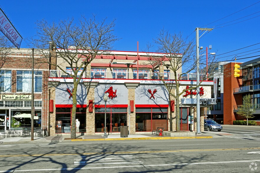 More Photos Of 100 S Main St, Royal Oak Restaurant For Lease