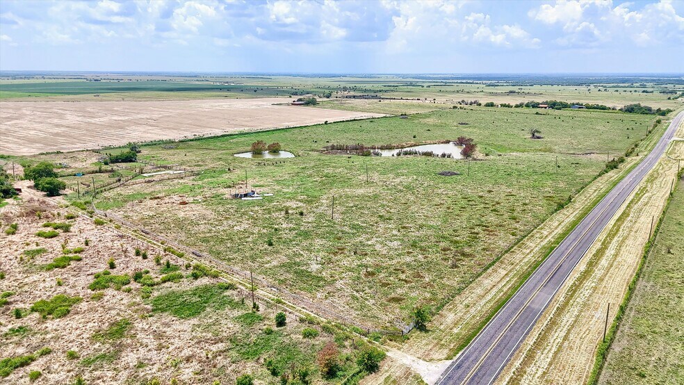 More Photos Of FM 902 & Wall Street, Howe Land For Sale