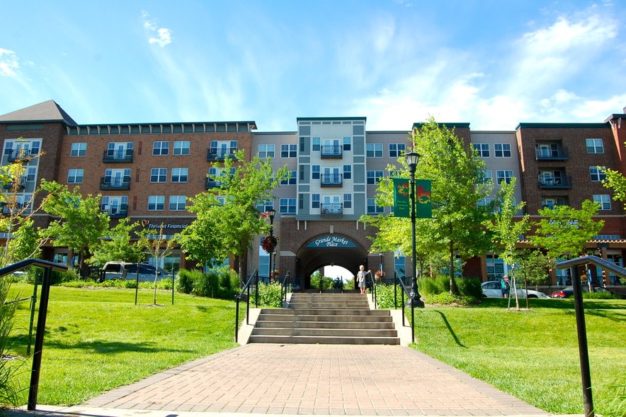 More Photos Of 12700 Nicollet Ave, Burnsville Apartments For Lease