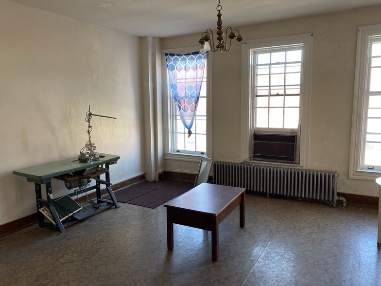 More Photos Of 2211 E Monument St, Baltimore Storefront Retail Residential For Sale