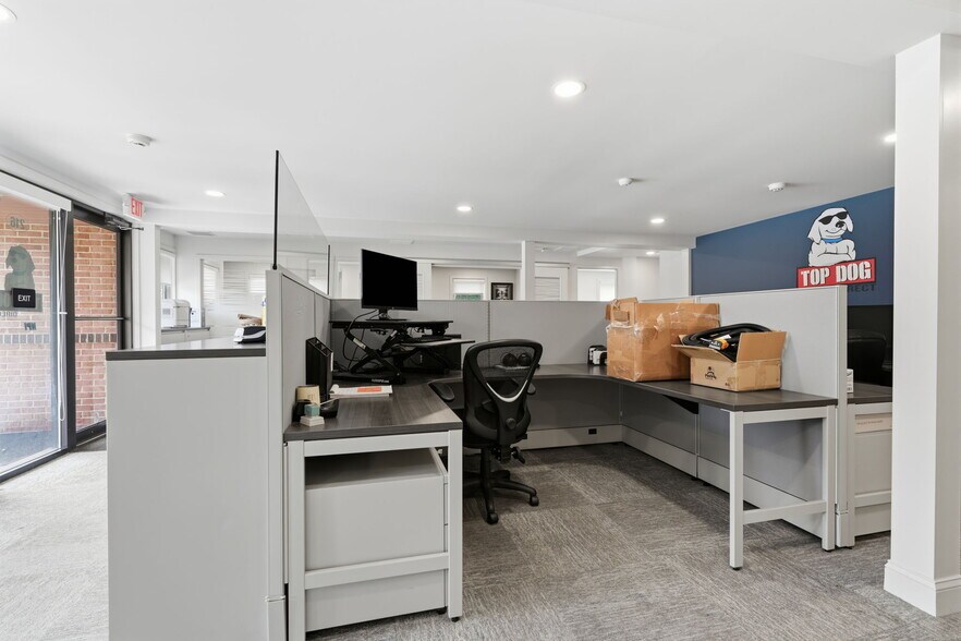More Photos Of 402 Middletown Blvd, Langhorne Medical For Sale