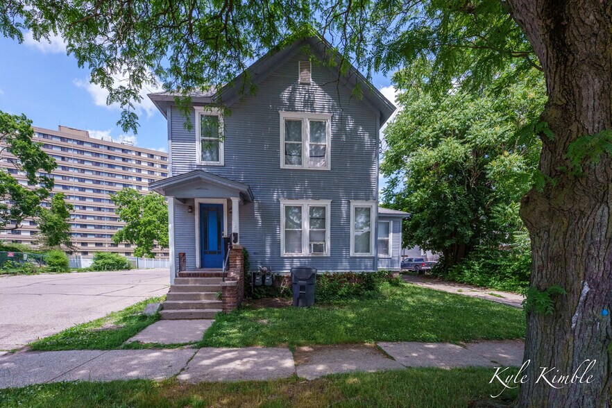 Primary Photo Of , Kalamazoo Multifamily For Sale