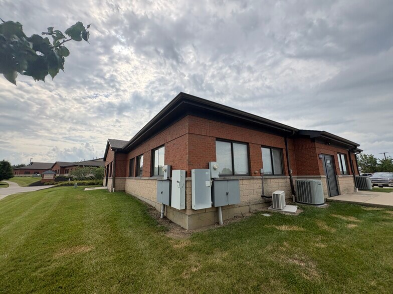 More Photos Of 7606 Tylers Place Blvd, West Chester Office For Sale