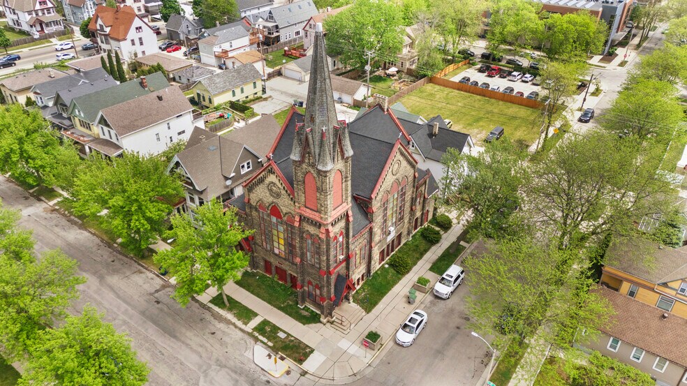 More Photos Of 124-140 W Garfield Ave, Milwaukee Religious Facility For Sale