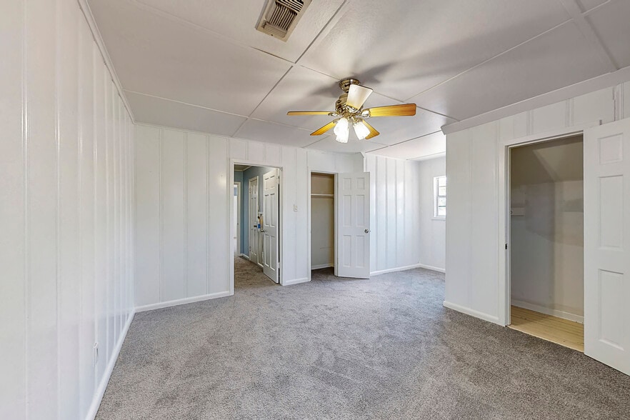 More Photos Of 5710 Edgemoor Dr, Houston Specialty For Sale