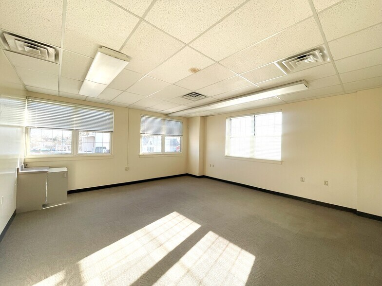 More Photos Of 41 S Haddon Ave, Haddonfield Office For Lease