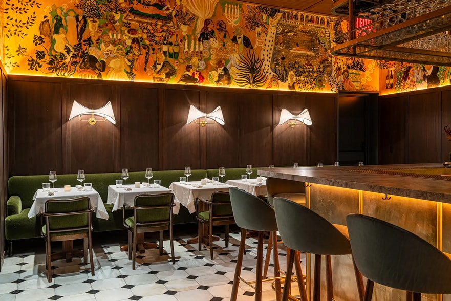 More Photos Of 7029 Willoughby Ave, Los Angeles Storefront For Lease