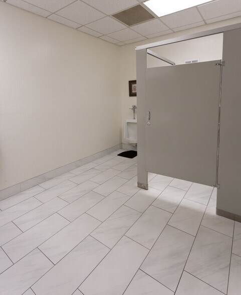 More Photos Of 1825-1845 E Northern Ave, Phoenix Office For Lease