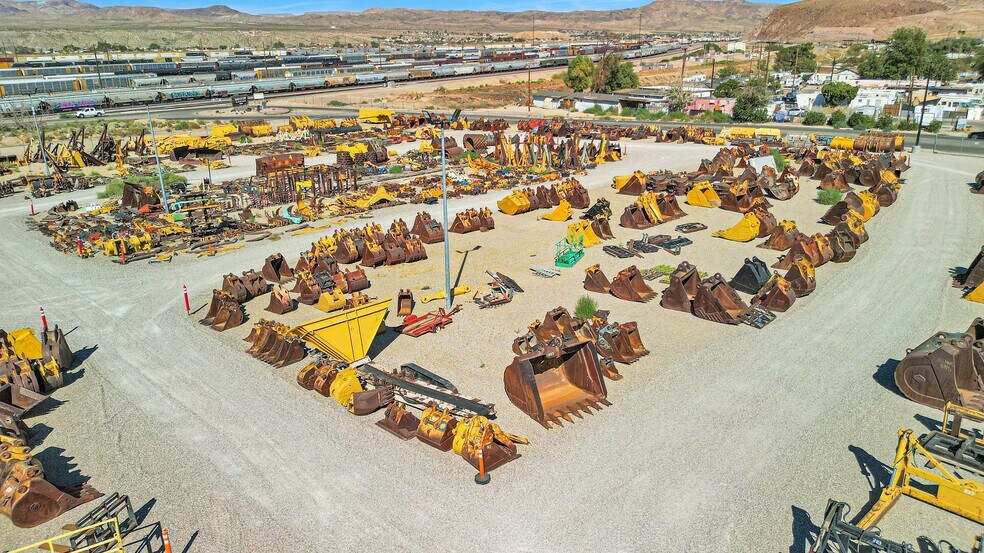 More Photos Of 1701 W Main St, Barstow Freestanding For Sale