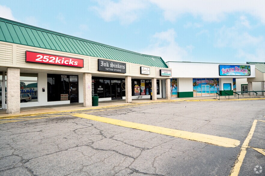 More Photos Of 1900-1974 Stone Rose Dr, Rocky Mount General Retail For Sale