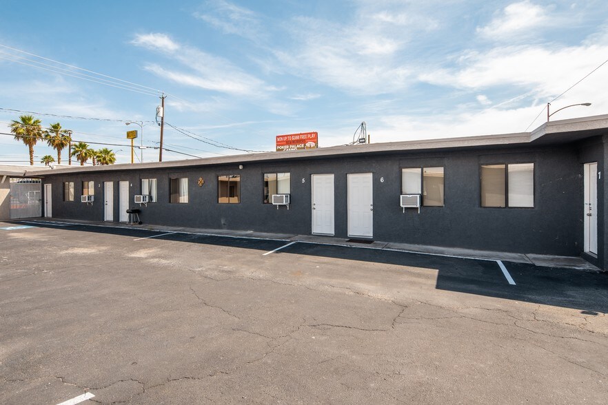 Primary Photo Of 2504 N Las Vegas Blvd, North Las Vegas Apartments For Sale
