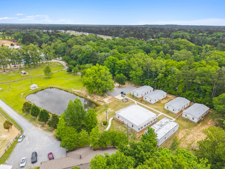 More Photos Of 3949 Highway 43 N, Brandon Rehabilitation Center For Sale