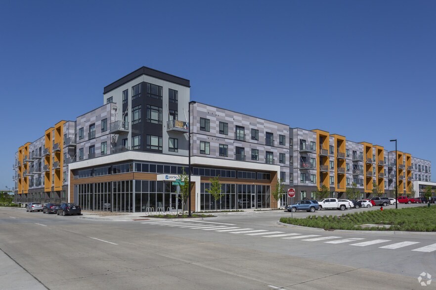 Primary Photo Of 1000 Berkley Pky, Kansas City Apartments For Sale