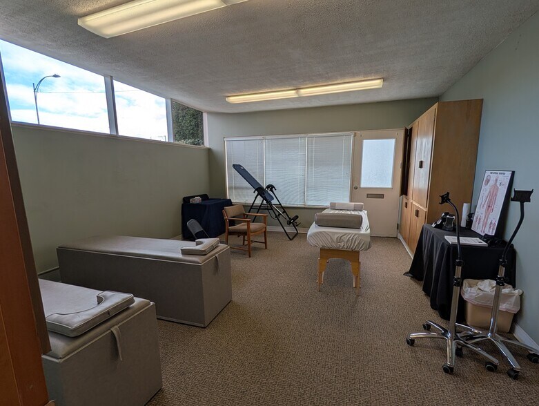 More Photos Of 700 Murdock St, Sedro Woolley Office For Sale