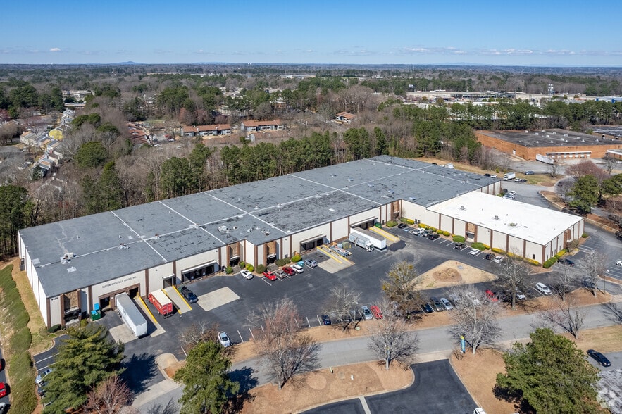 More Photos Of 4420 Bankers Cir, Atlanta Warehouse For Lease