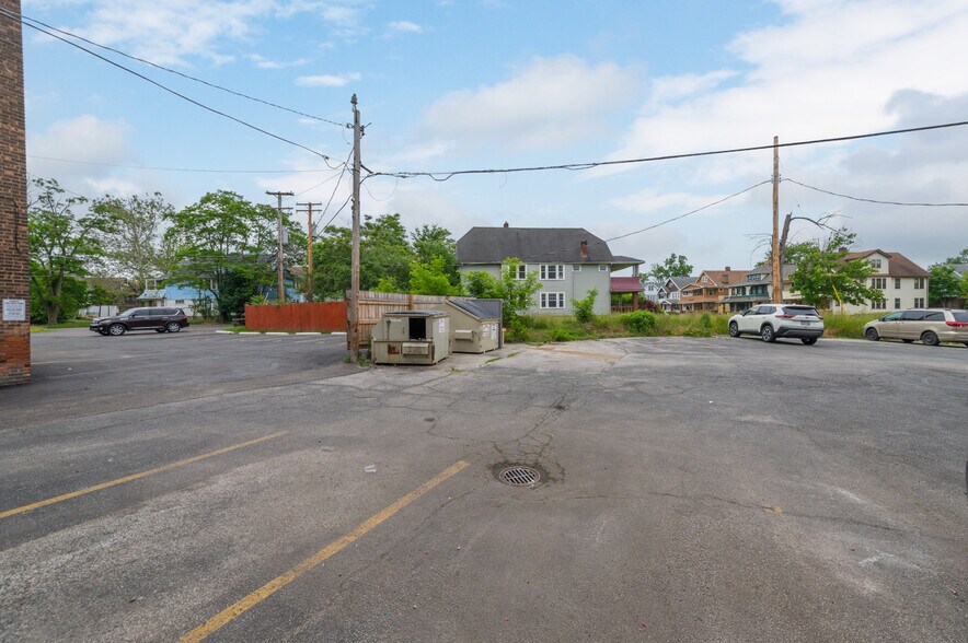 More Photos Of 14120 Superior Rd, Cleveland Multifamily For Sale