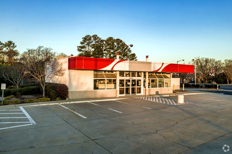 Primary Photo Of 100 S Polk St, Pineville Convenience Store For Sale