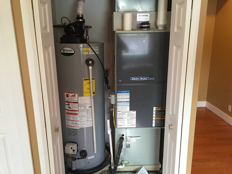 More Photos Of 801 Sixth St, Mendota Storefront Retail Residential For Sale