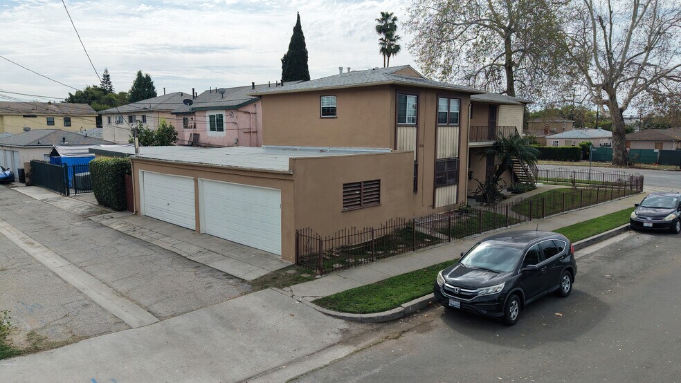More Photos Of 11970 Aneta St, Culver City Apartments For Sale