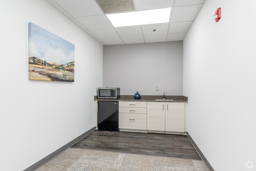 More Photos Of 2809 Emerywood Pky, Richmond Office For Lease