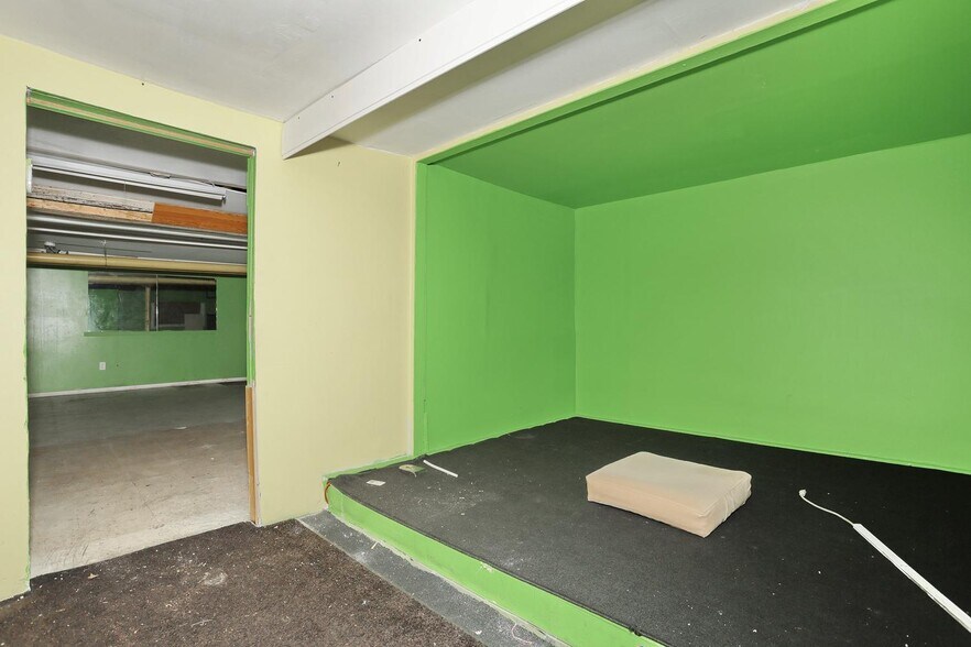 More Photos Of 22 S Madison Ave, Spring Valley Office For Sale