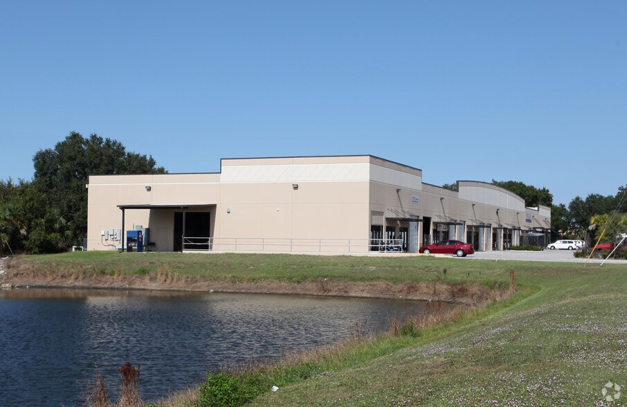 More Photos Of 2625 Commerce Pky, North Port Warehouse For Lease