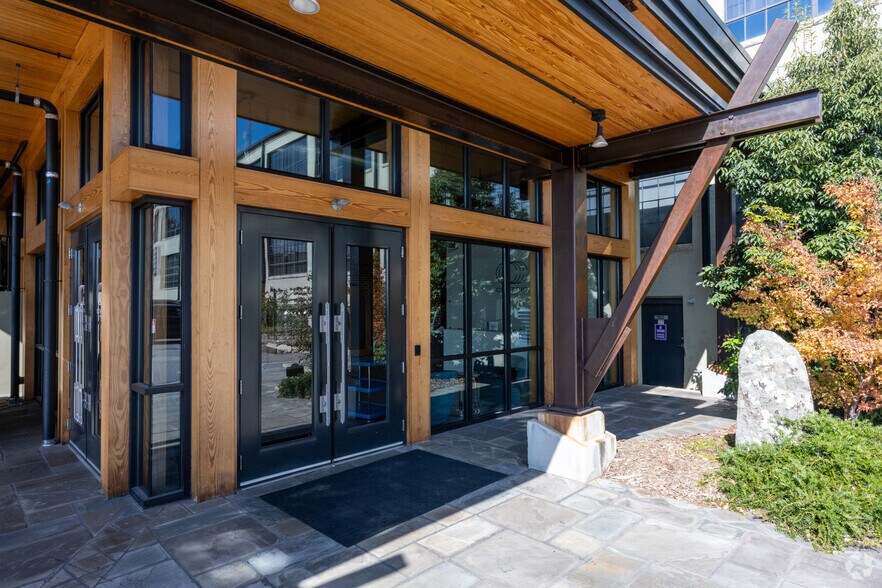 More Photos Of 620 S Elm St, Greensboro Office For Lease