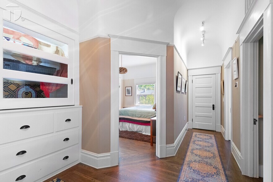 More Photos Of 2220 Capitol Ave, Sacramento Apartments For Sale