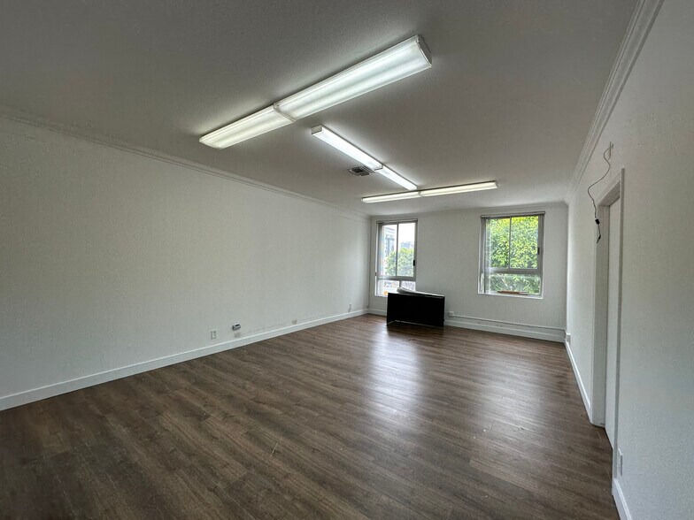 More Photos Of 6503-6515 Hollywood Blvd, Los Angeles Storefront Retail Office For Sale