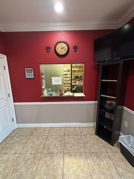 More Photos Of 7005-7011 Nightwalker Rd, Brooksville Medical For Lease