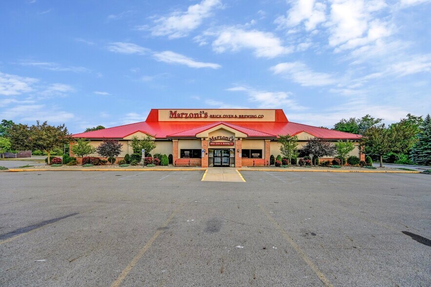 More Photos Of 20 Montage Mountain Rd, Moosic Restaurant For Lease