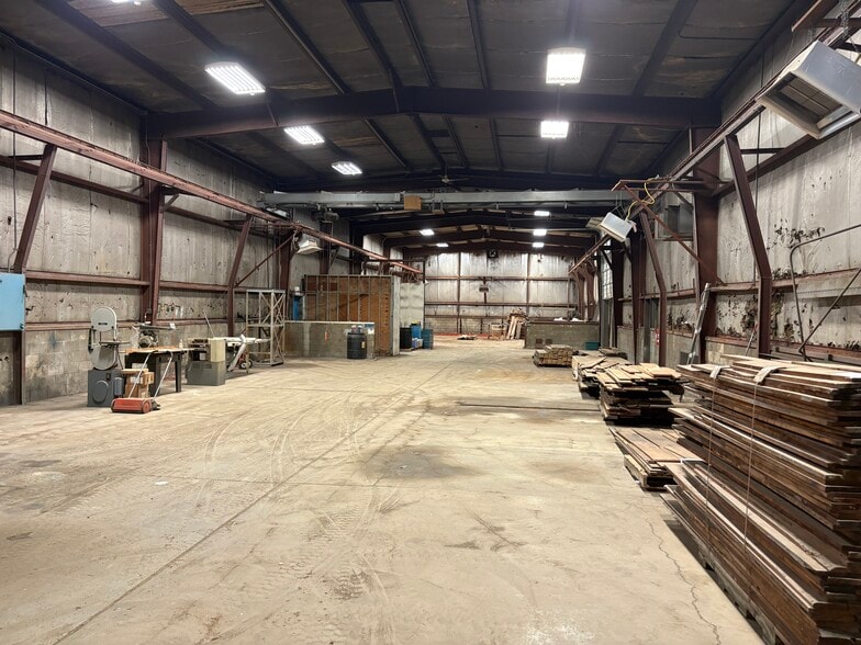 More Photos Of 3731 W Alexandersville Bellbrook Rd, Dayton Warehouse For Sale