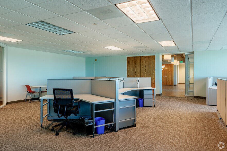 Photo of 10th Floor Ste 1050-S