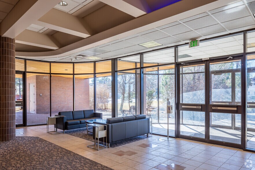 More Photos Of 1095 S Monaco Pky, Denver Office For Lease
