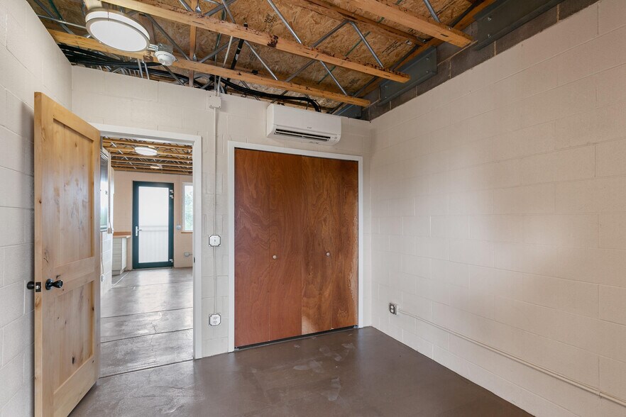 More Photos Of 3800 S Broadway, Englewood Apartments For Lease