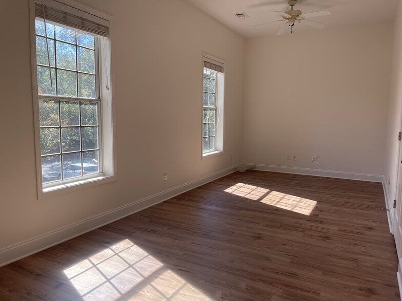 More Photos Of 440 S Peachtree St, Norcross Loft Creative Space For Lease